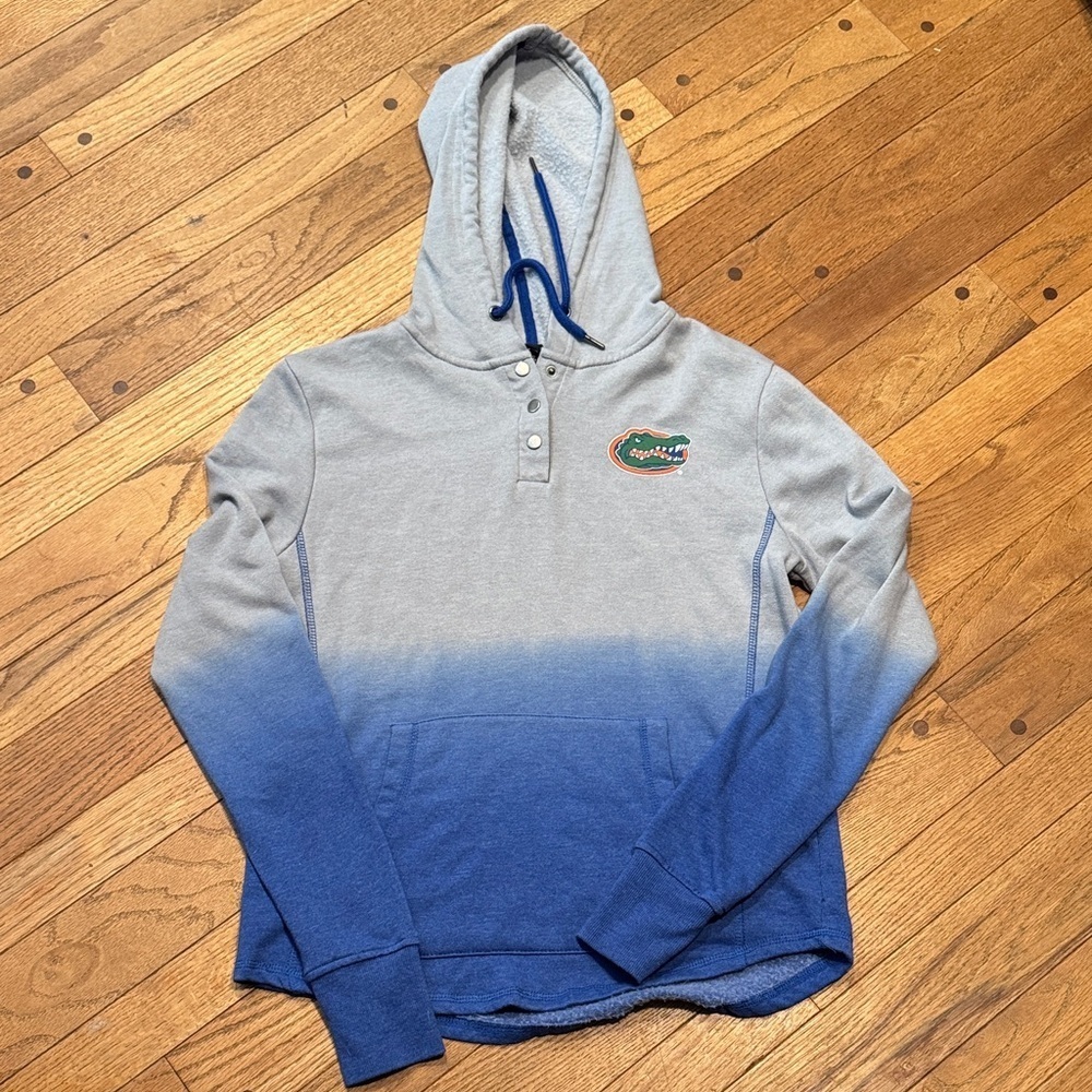 Colosseum Blue and Gray University of Florida Sweatshirt with Gators Emblem